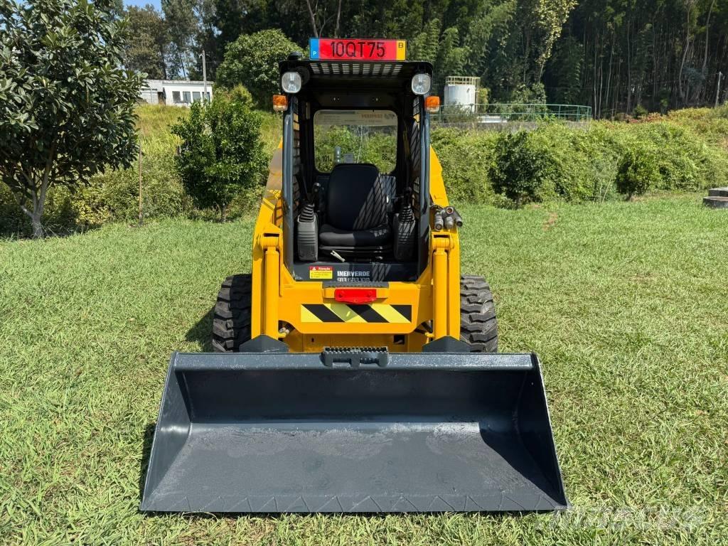 Komatsu SK 820 Kompaktlader
