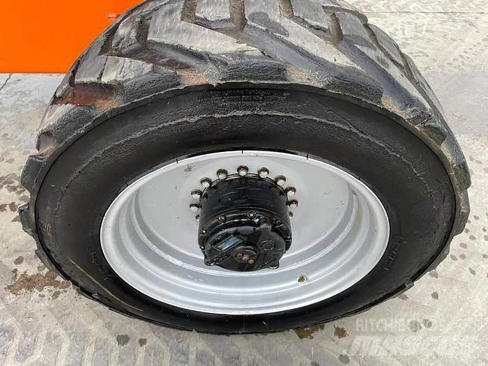 JLG 1250AJP Gelenkteleskoparbeitsbühnen