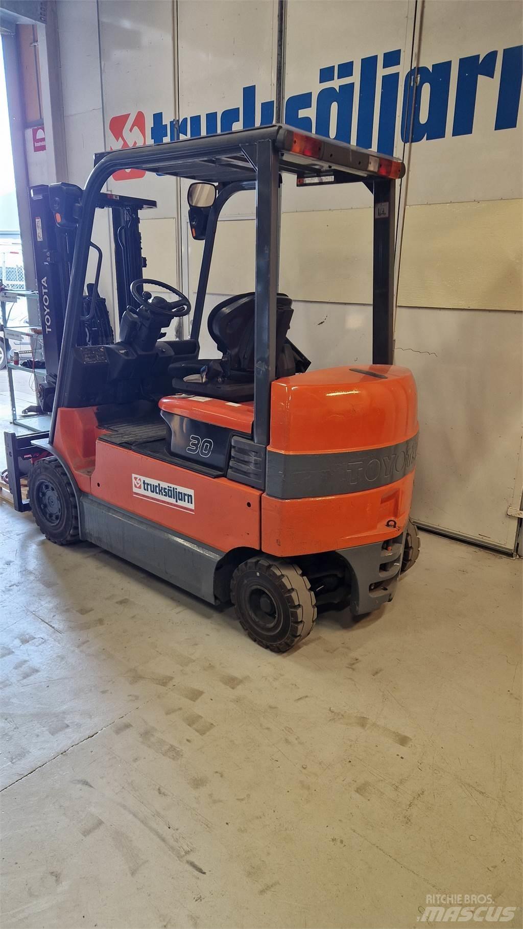 Toyota 7FBMF30 Elektrische heftrucks