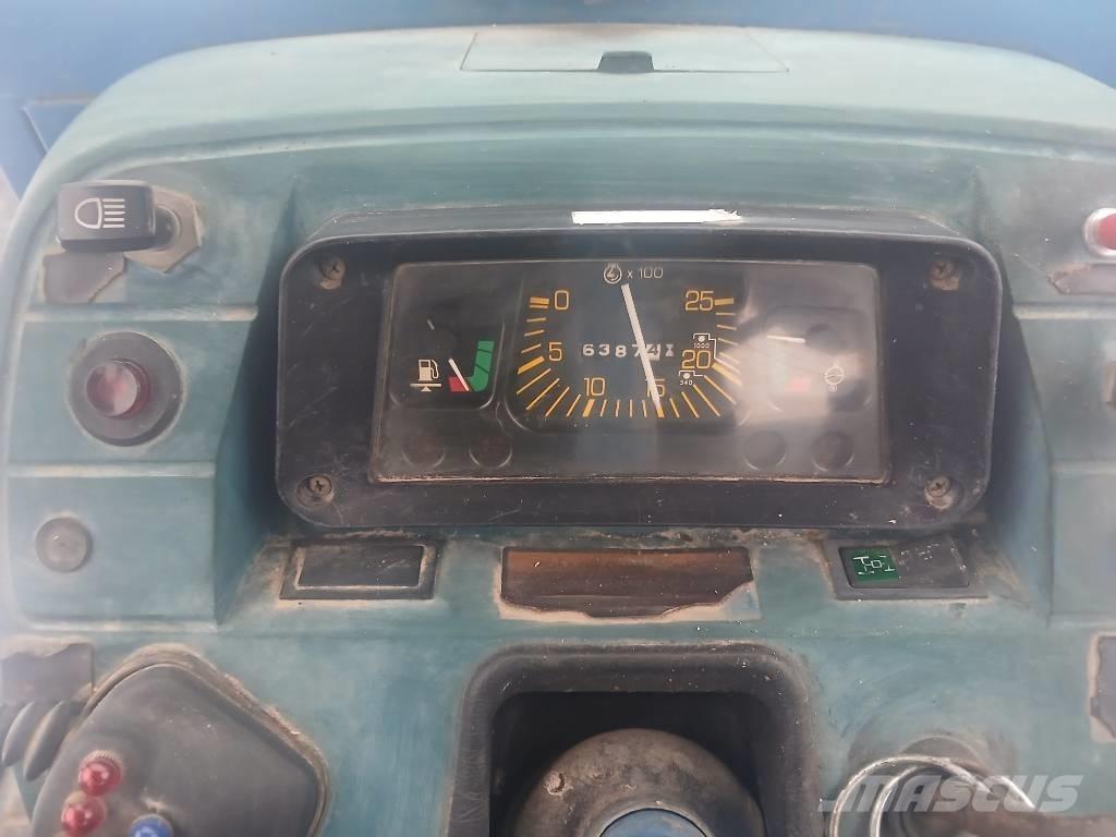 Ford 5610 II Farmall Traktoren