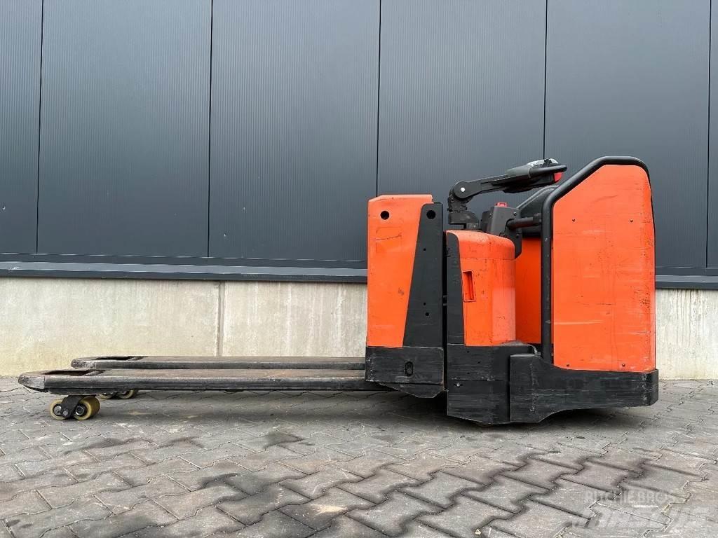 BT LPE200/8 Deichselstapler