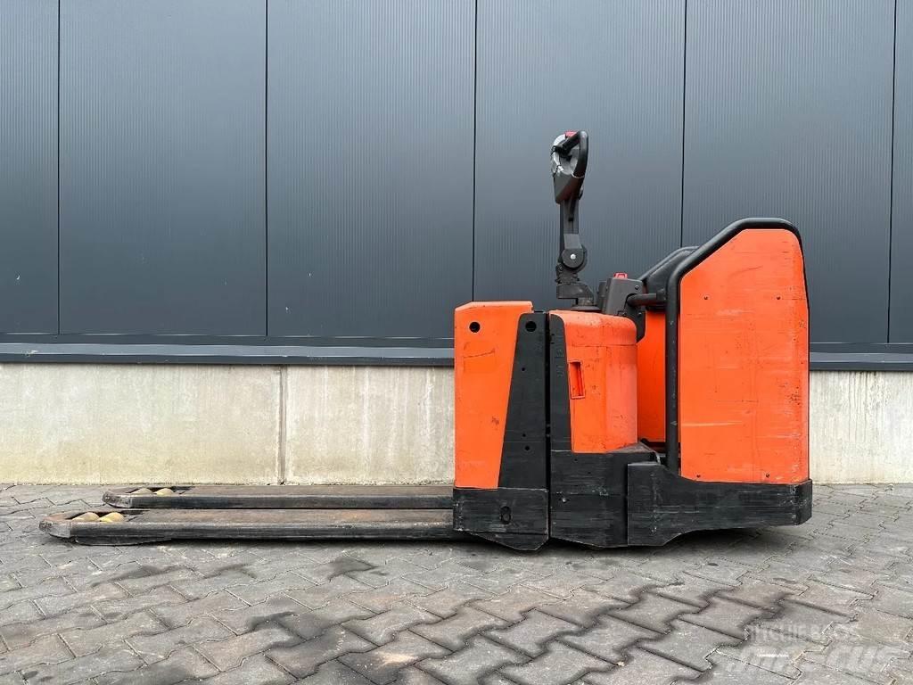BT LPE200/8 Deichselstapler
