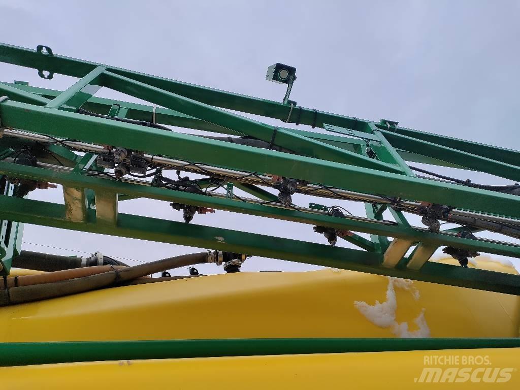 John Deere R 962 i Anhängespritzen