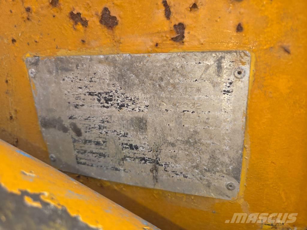 Komatsu SK 714 Kompaktlader