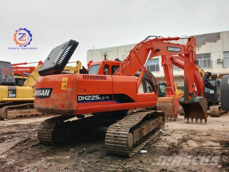 Doosan DH 225 LC-7 Raupenbagger