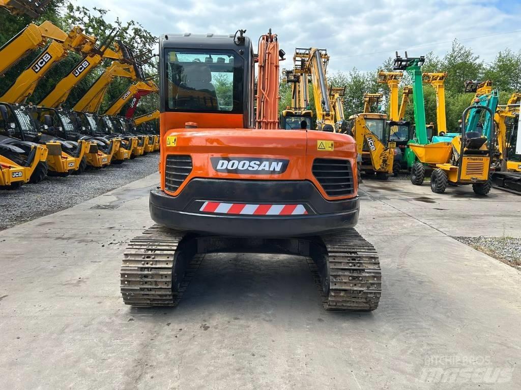 Doosan DX 80 R Midibagger  7t - 12t