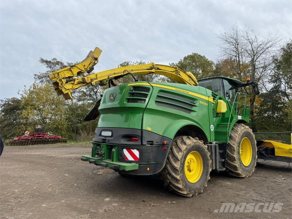 John Deere 8600i Feldhäcksler