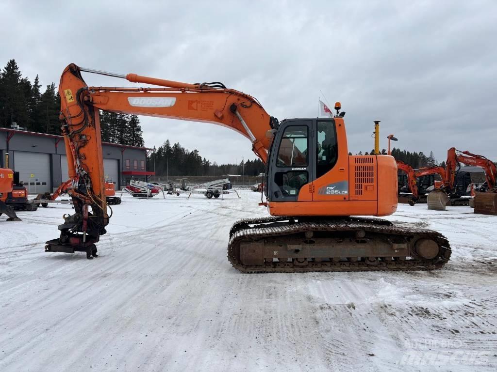 Doosan DX225 LC R Raupenbagger