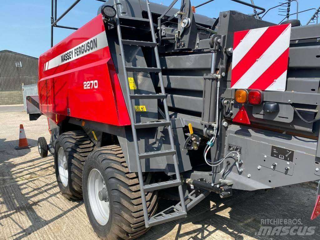 Massey Ferguson 2270 Quaderpressen