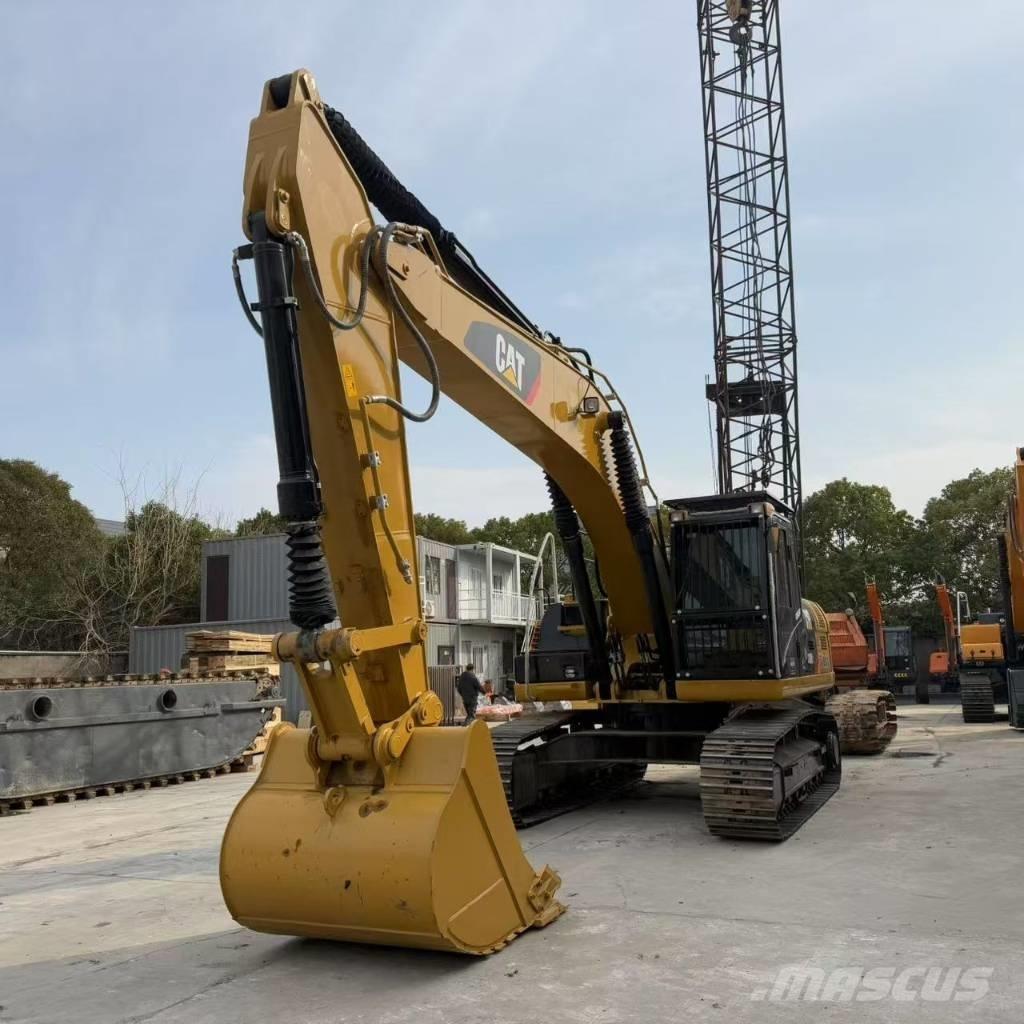 CAT 330 D2 Raupenbagger