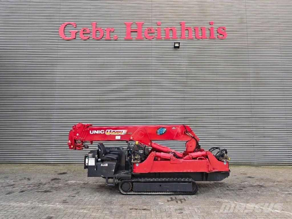 Unic URW 506 CDE Raupenkrane