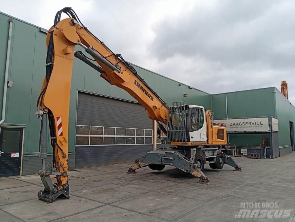 Liebherr LH 30 M Materialumschlag