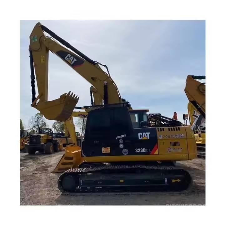 CAT 323 D2L Raupenbagger