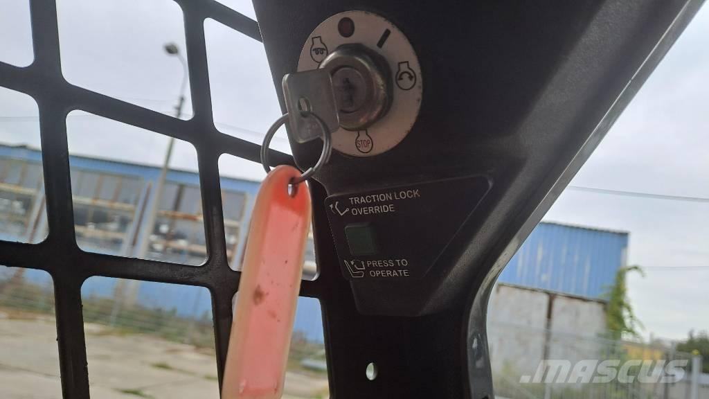 Bobcat s 70 Kompaktlader