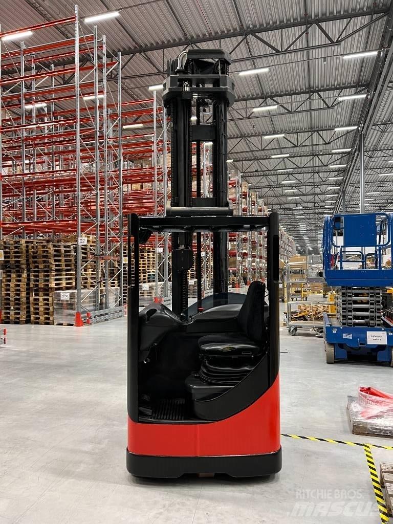 Linde R16S Schubmaststapler
