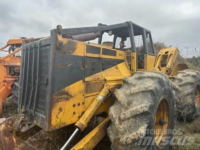 CAT 528 Stammholzschlepper