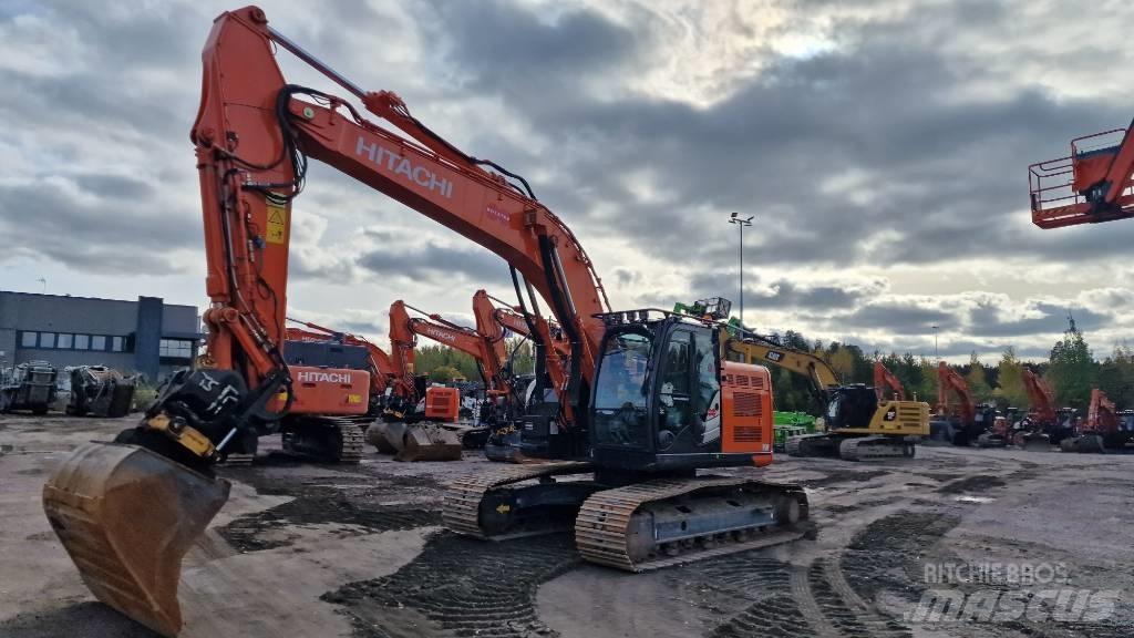 Hitachi ZX225USRLC-6 Raupenbagger