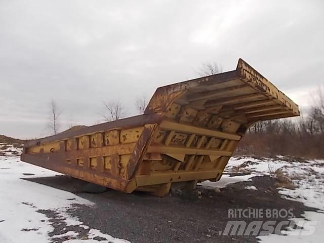 CAT 777B Dumper - Starr