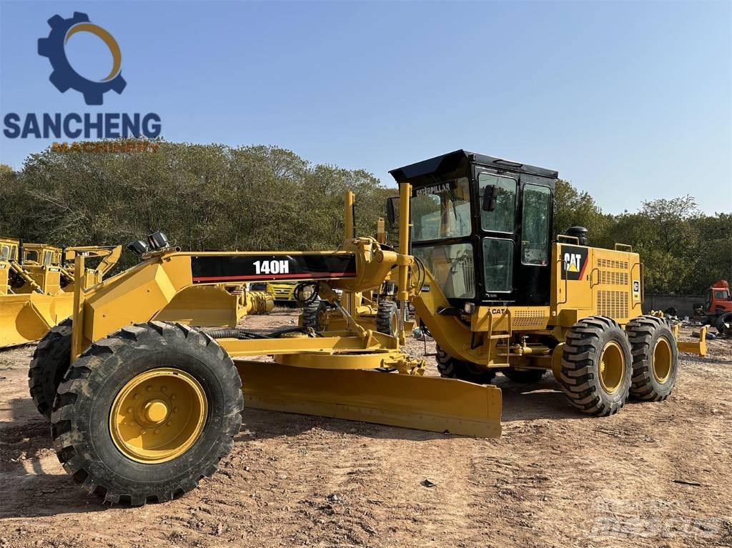 CAT 140H Grader