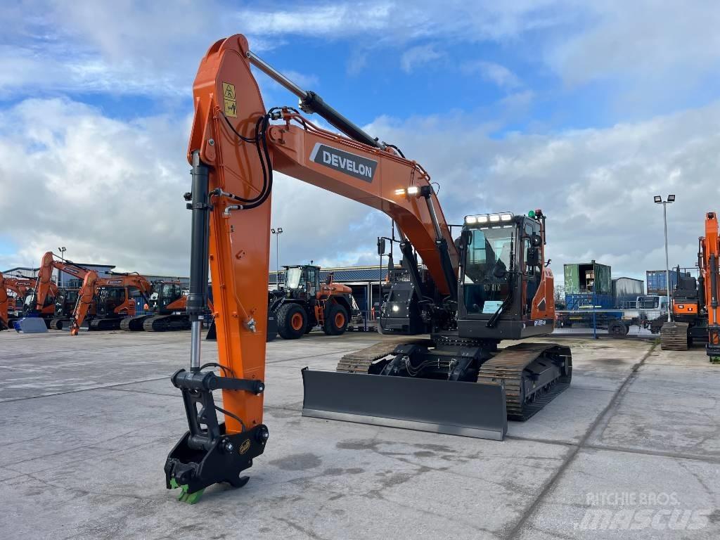 Develon DX 235 LCR-7 Raupenbagger