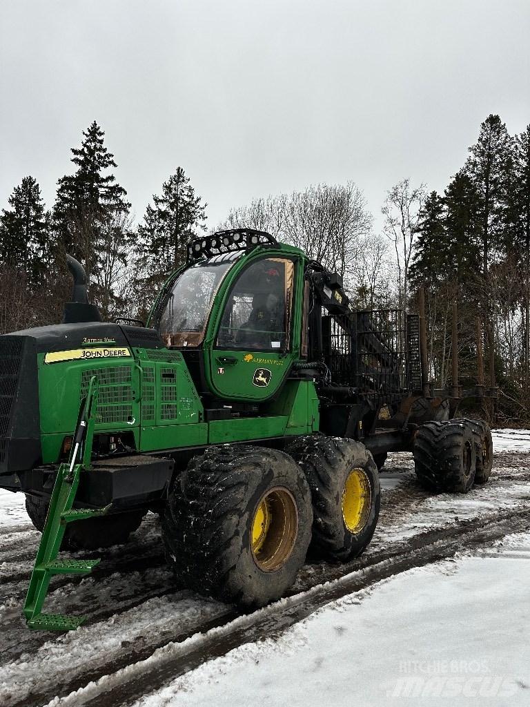 John Deere 1510G Forwarder
