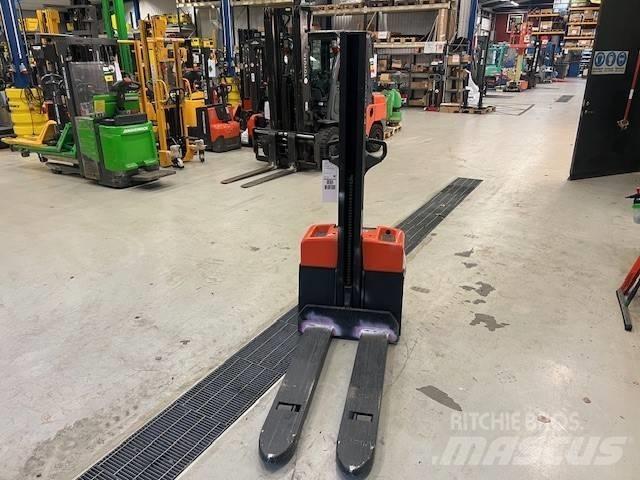 BT Toyota HWE 100 Deichselstapler