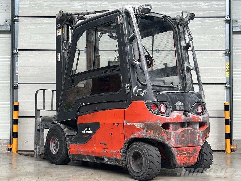 Linde E30L-01 Elektrische heftrucks