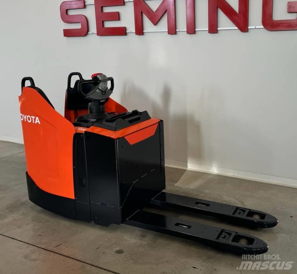 Toyota 10545  LPE200 Niedergabelstapler