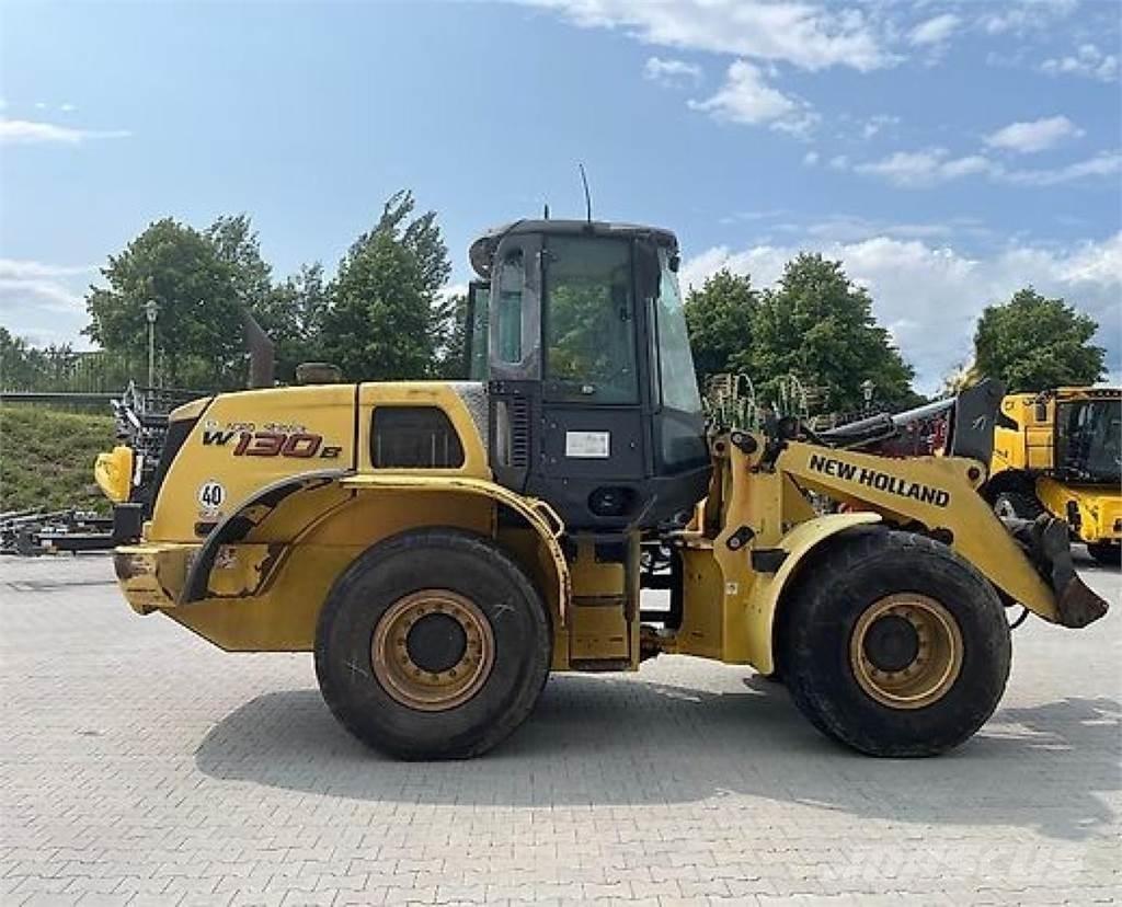 New Holland W 130B Radlader