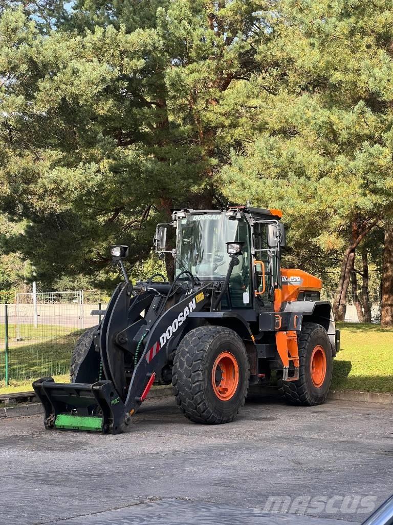 Doosan DL 220-7 Radlader