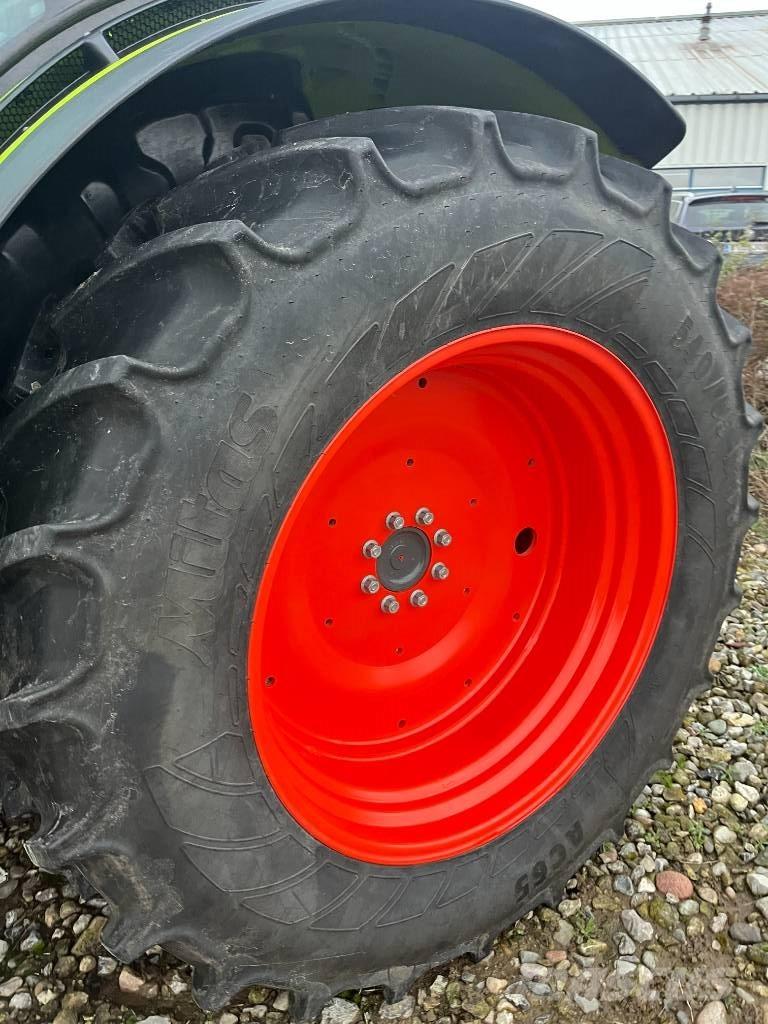 CLAAS Arion 450 CIS Traktoren