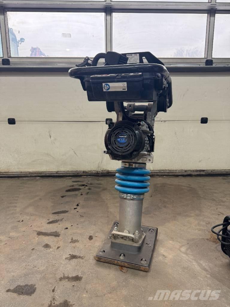 Weber SRE 590 DC Stampfer