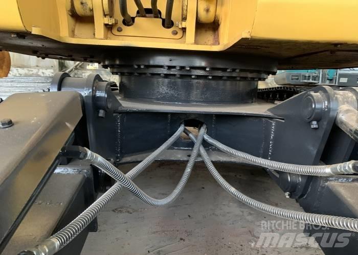 Komatsu PC138 Raupenbagger