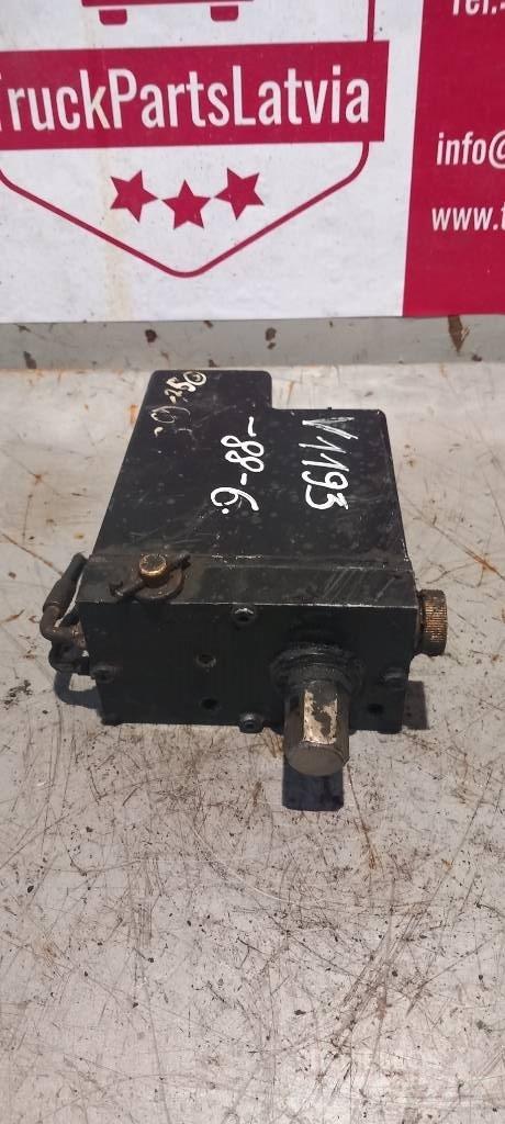 Volvo FH 12.     20917279 Hydraulik