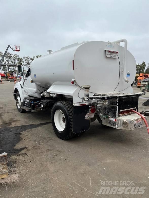 Ford F750 Tankwagen