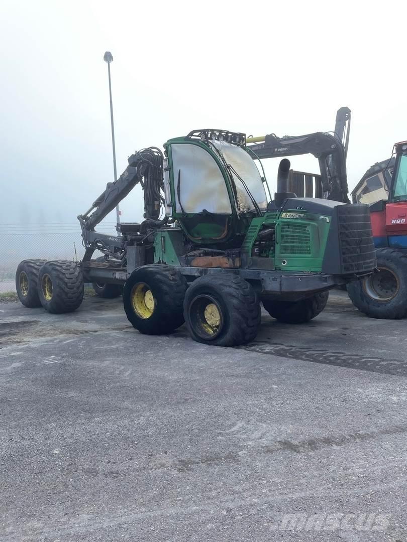 John Deere 1210E Forwarder