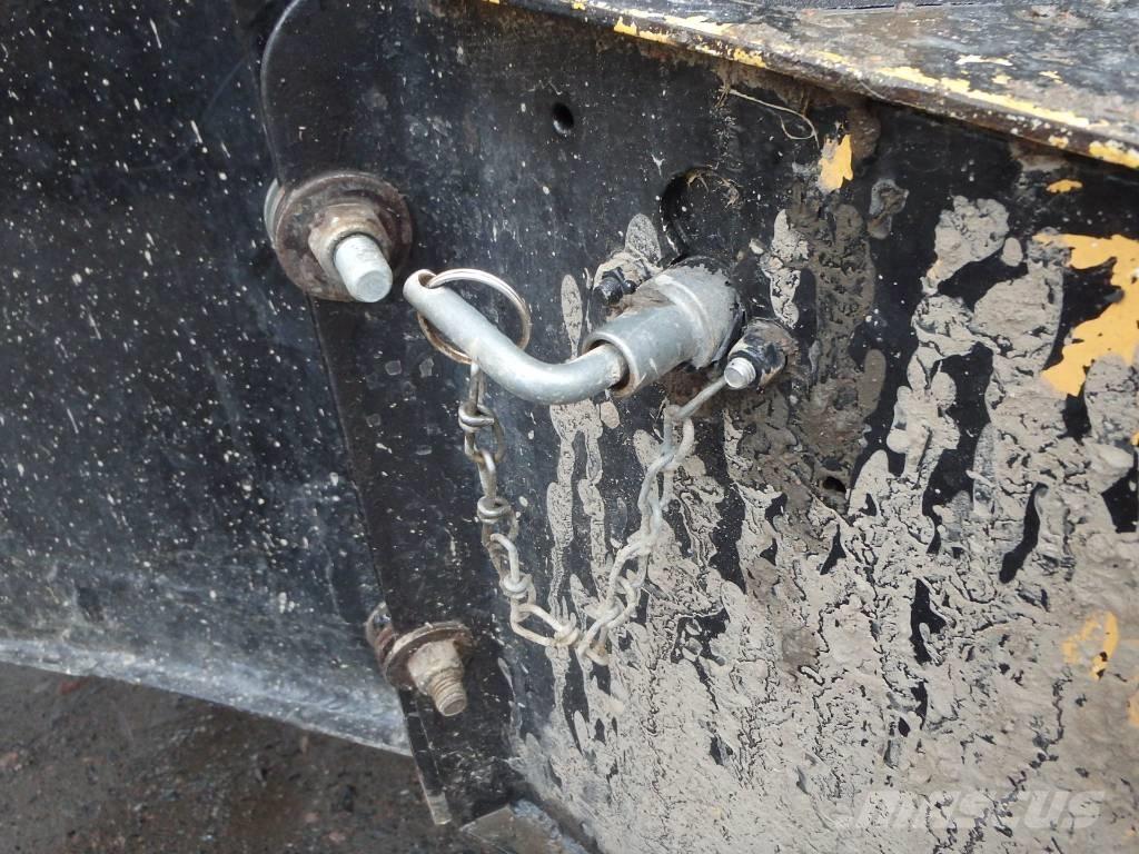 JCB 4 CN Baggerlader