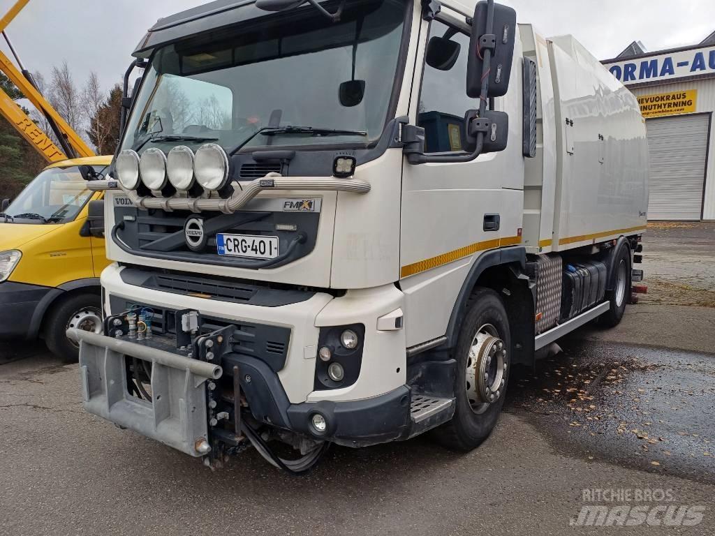 Volvo FMX Kehrmaschine