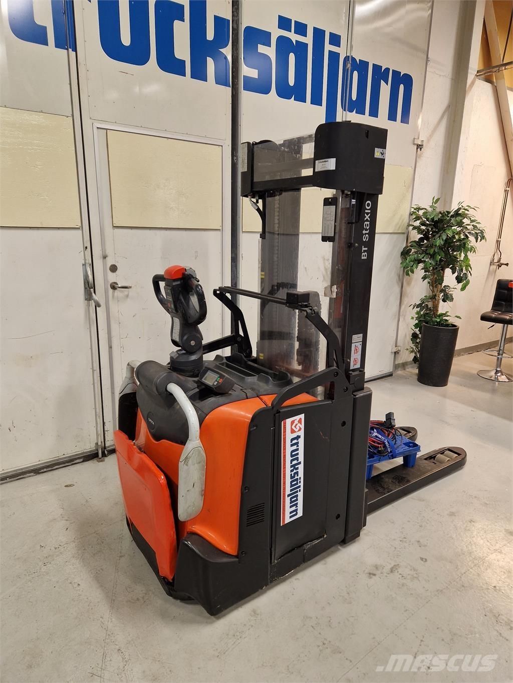 Toyota SPE160L Zelfrijdende stapelaars