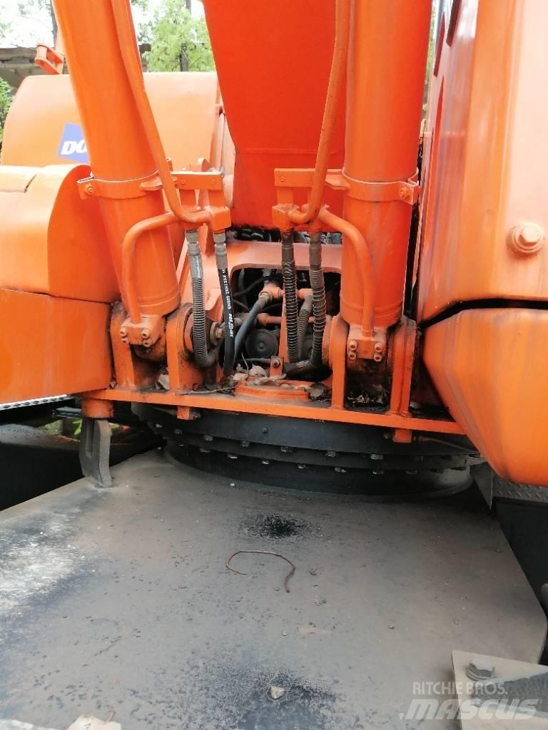 Doosan DH 150 W-7 Raupenbagger