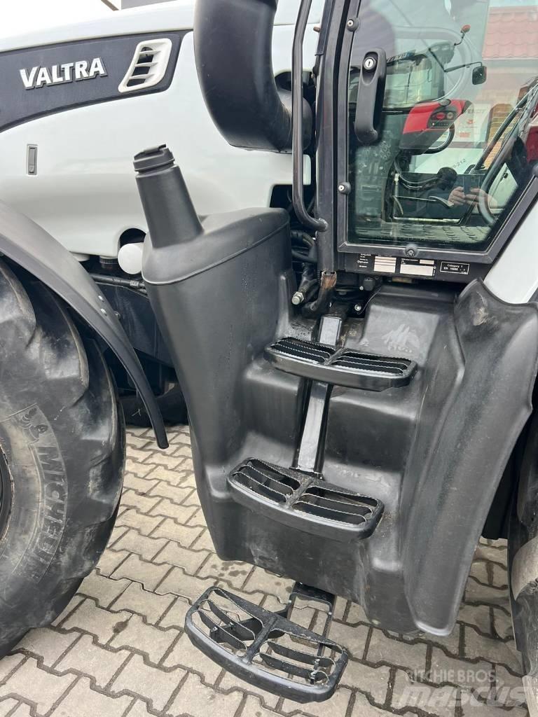 Valtra T 202 Versu Traktoren