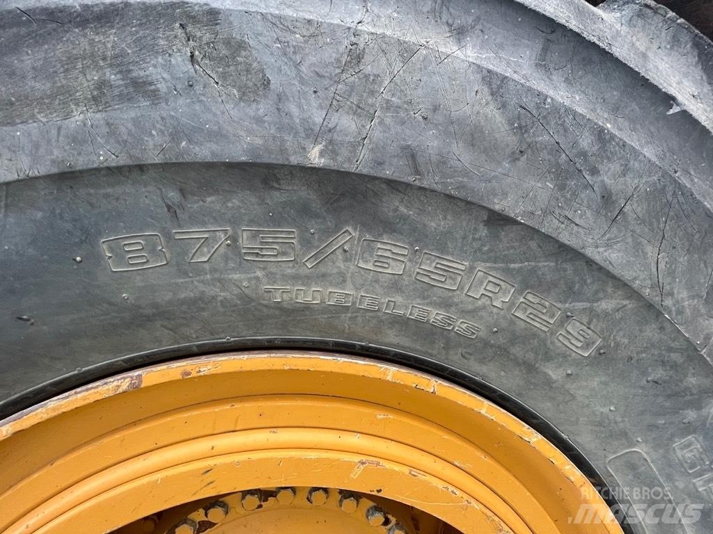 Bell B50E Dumper - Knickgelenk