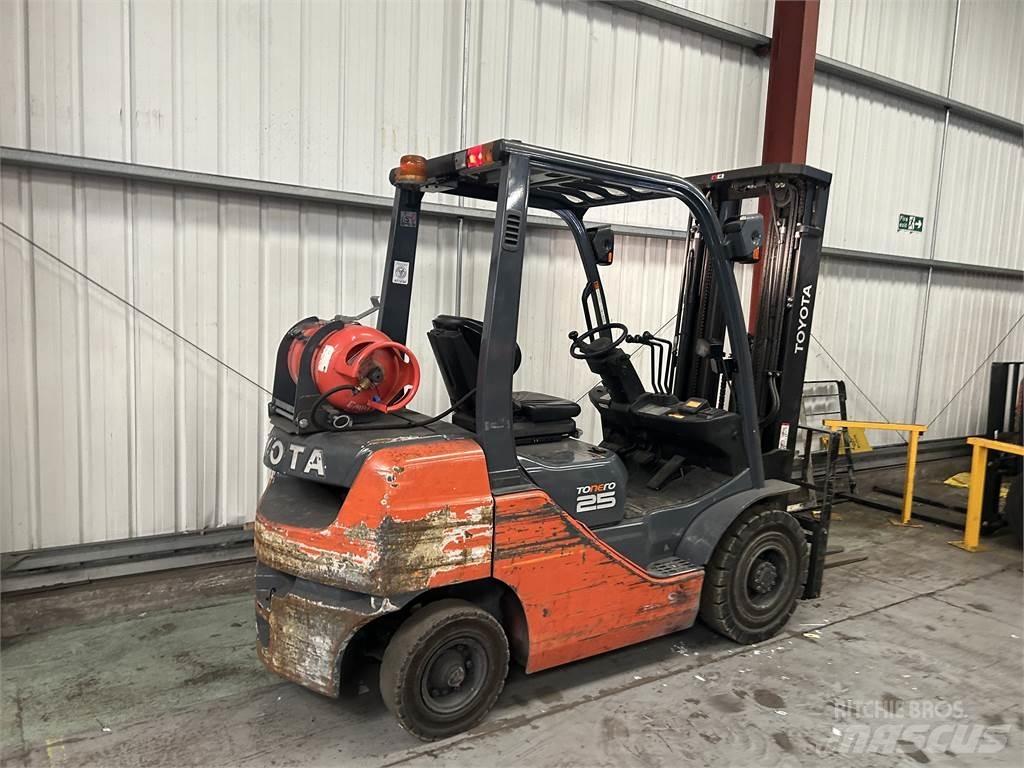 Toyota 02-8FGF25 LPG heftrucks