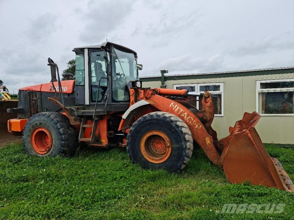 Hitachi ZW 220 Radlader