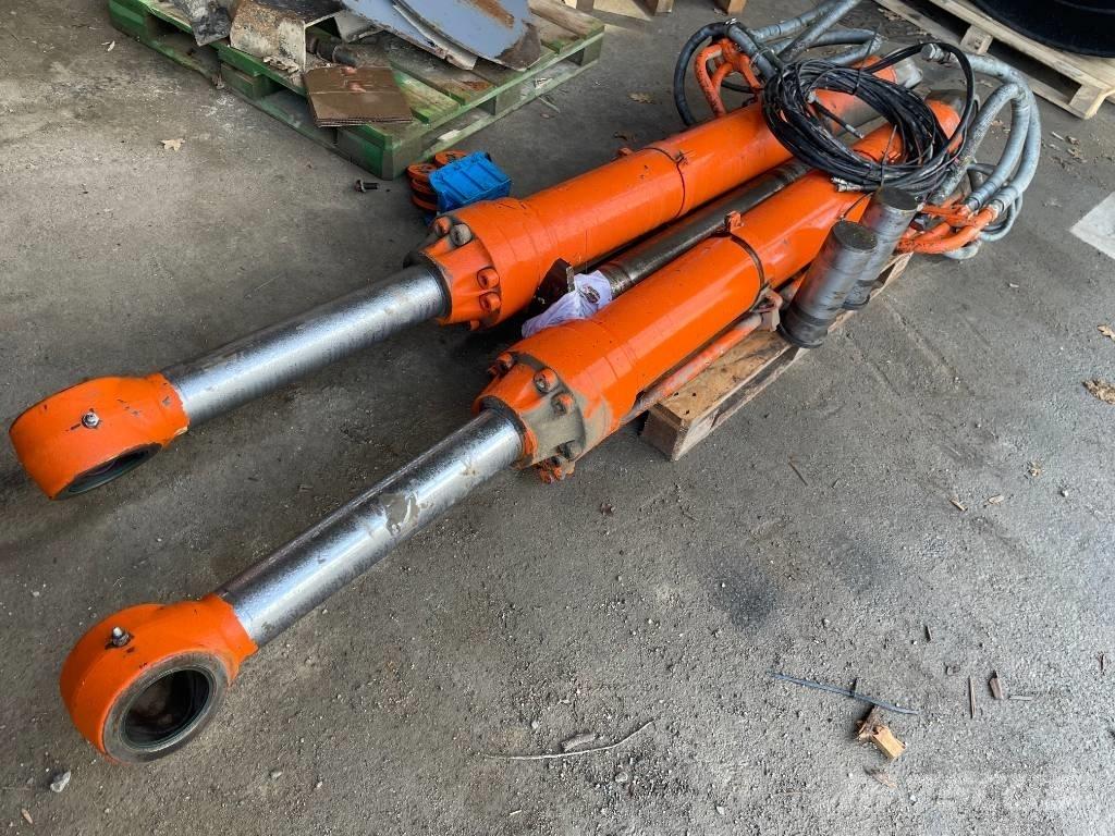Hitachi ZX490LCH-6 Raupenbagger