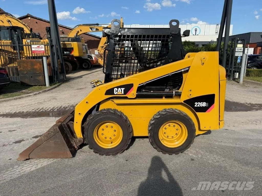 CAT 216B3 Kompaktlader