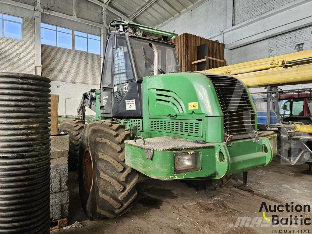 Amkodor 2541 Harvester