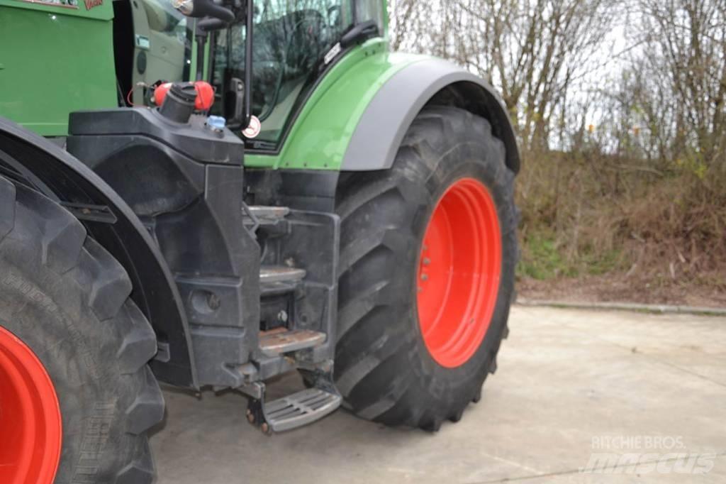 Fendt 828 S4 Profi Traktoren
