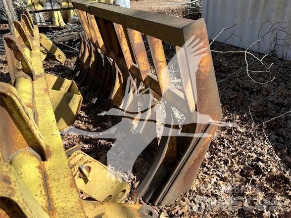 Komatsu D65PX Aufreisser