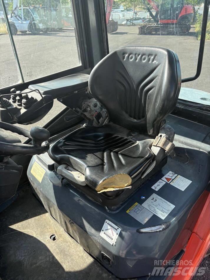 Toyota 8 FDF 25 Diesel heftrucks